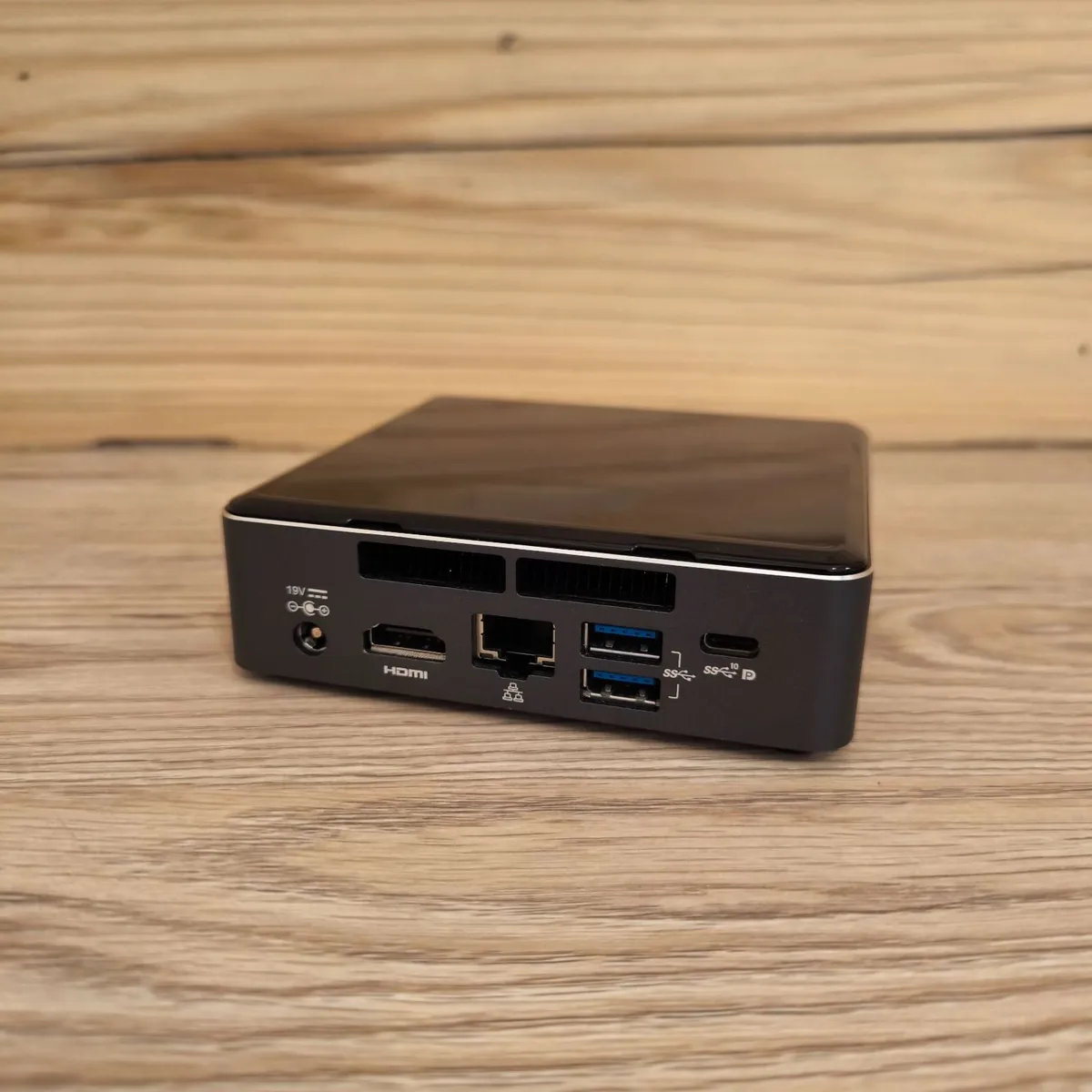 Intel NUC Mini PC /  16GB RAM / Warranty - Image 2