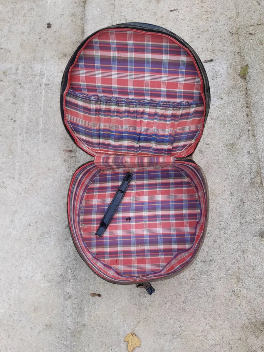 Vintage Hat Box - Image 2
