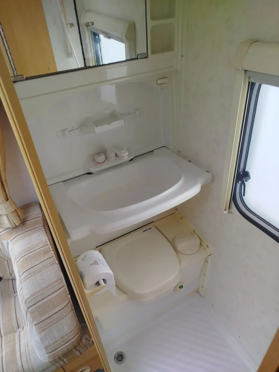 Caravan - Image 3