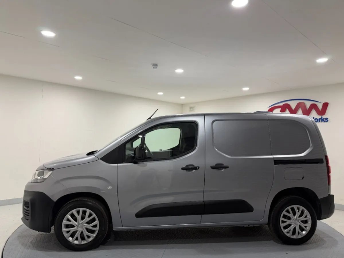 Citroen Berlingo 1000KG PRO ENTERPRISE PRO 100BHP* - Image 4