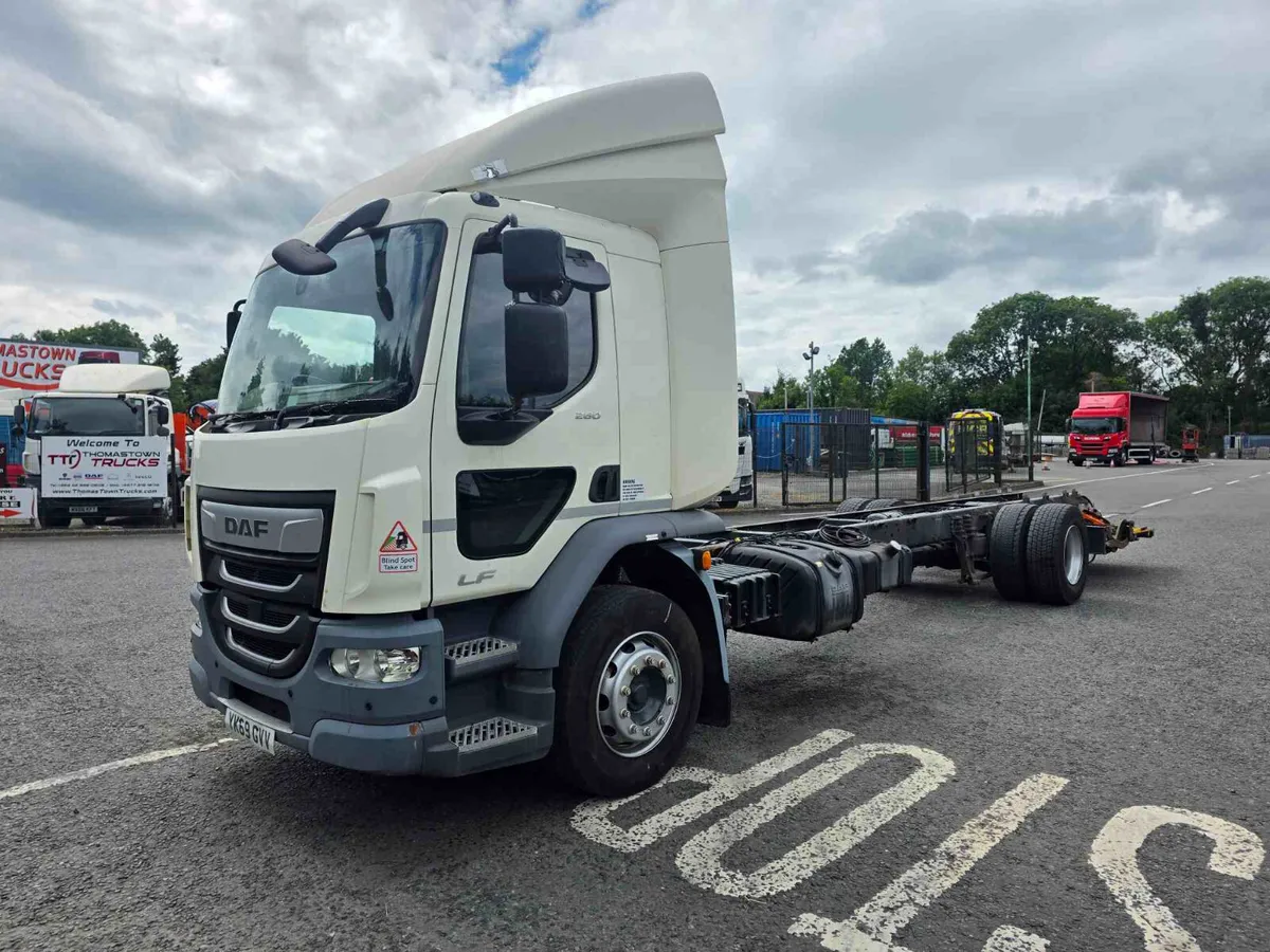 2019 DAF LF 260 Euro 6, 4X2 chassis cab - Image 3
