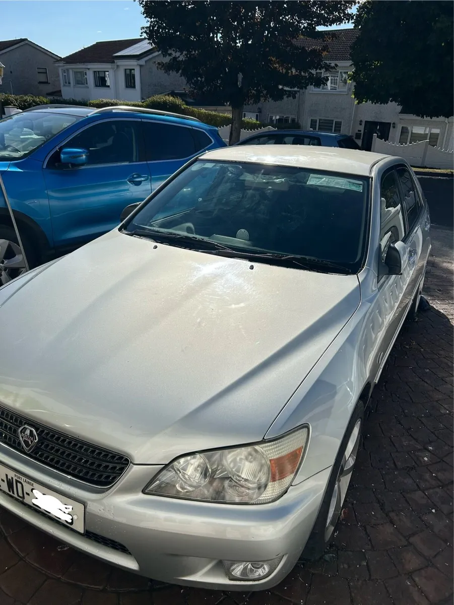 02 toyota altezza - Image 2