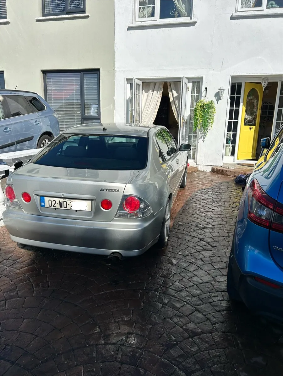 02 toyota altezza - Image 3