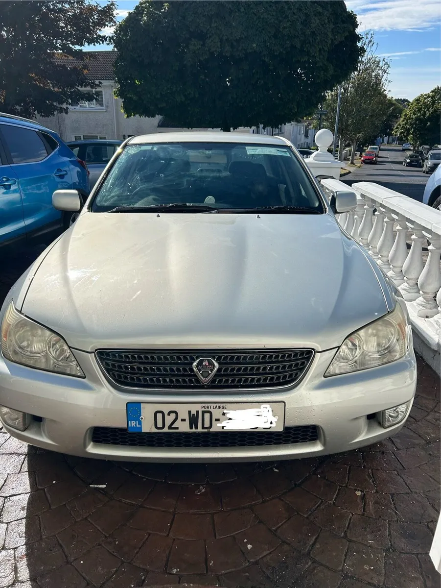 02 toyota altezza - Image 1