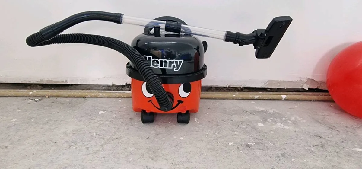 Henry Toy Cleaning Trolley and Vacuum Set (Manual) - Image 2