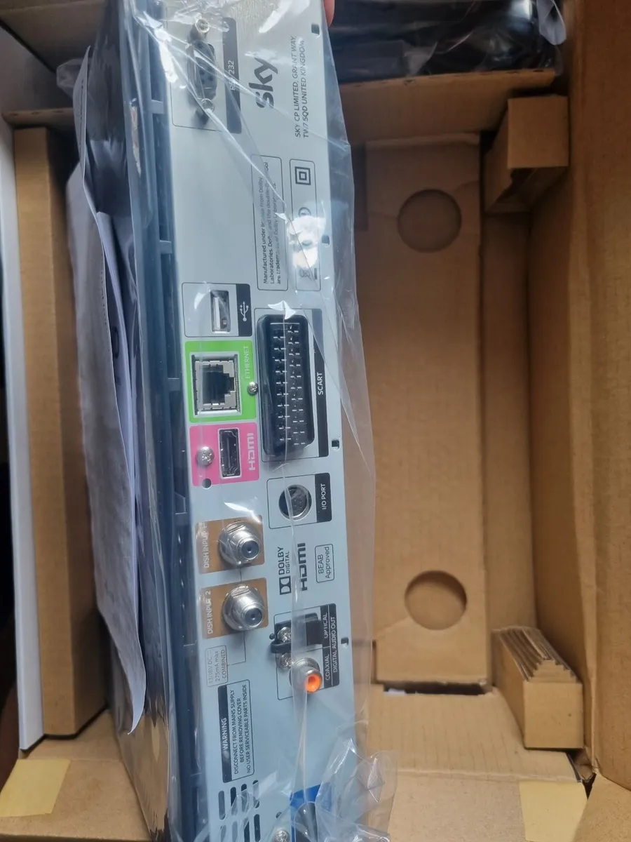 sky hd box - Image 1