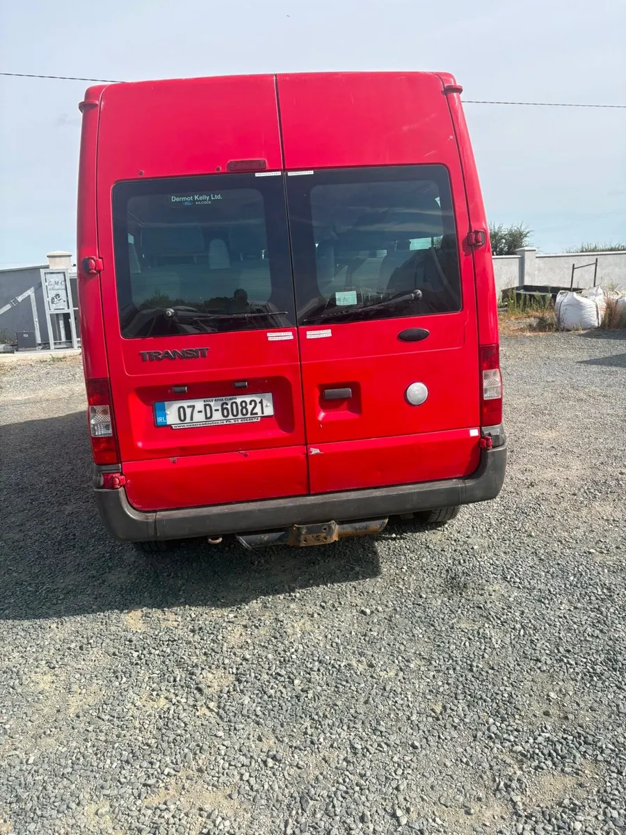 Bus - Image 4