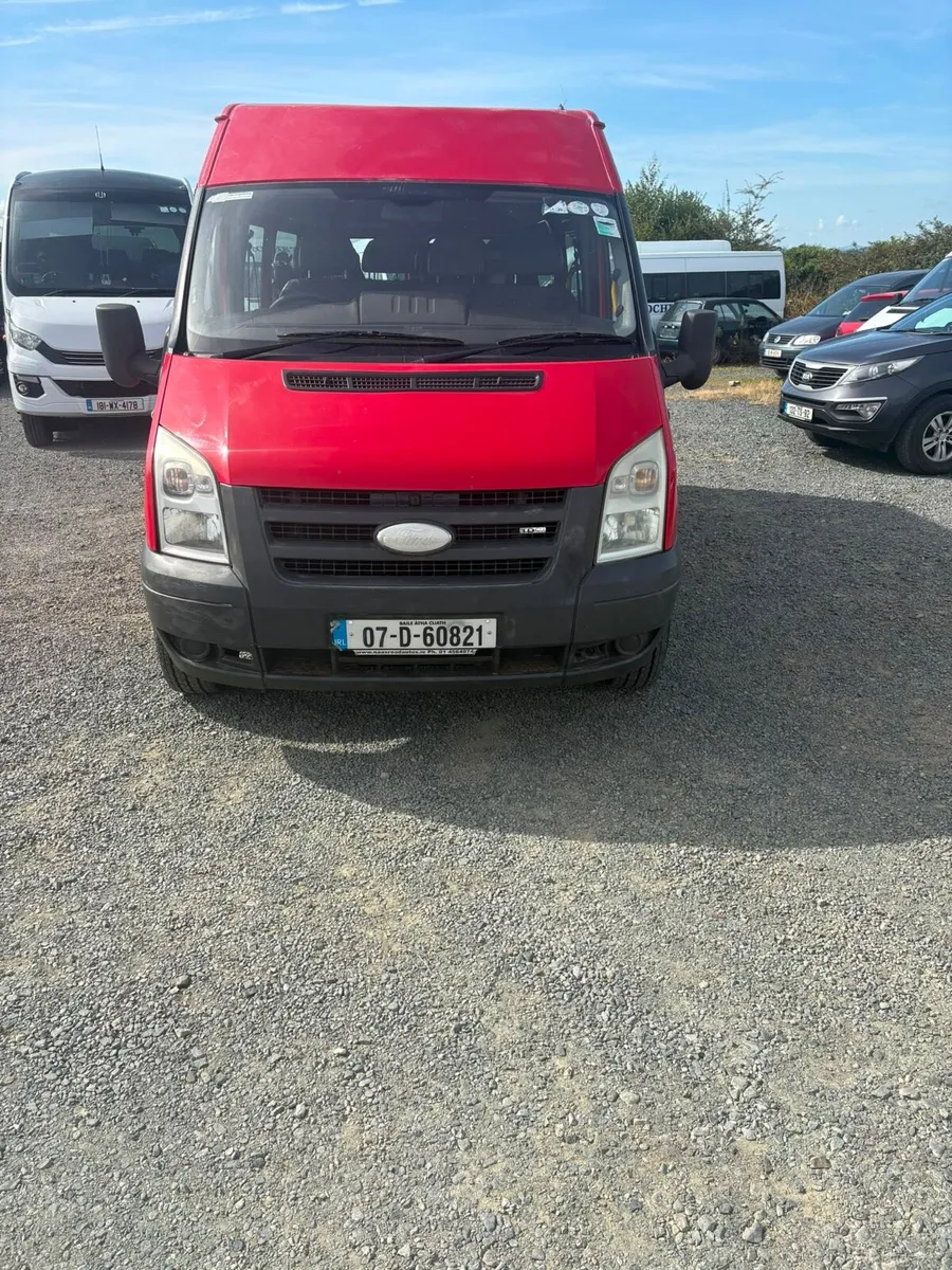 Bus - Image 2