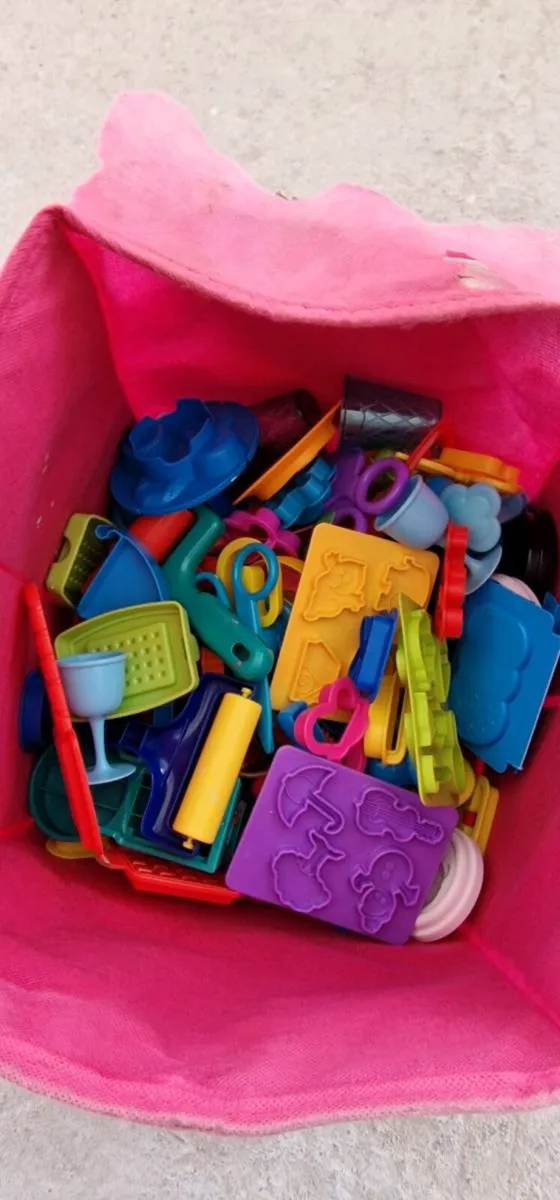Huge Play-Doh Toy Bundle with Magical Mixer - Image 2