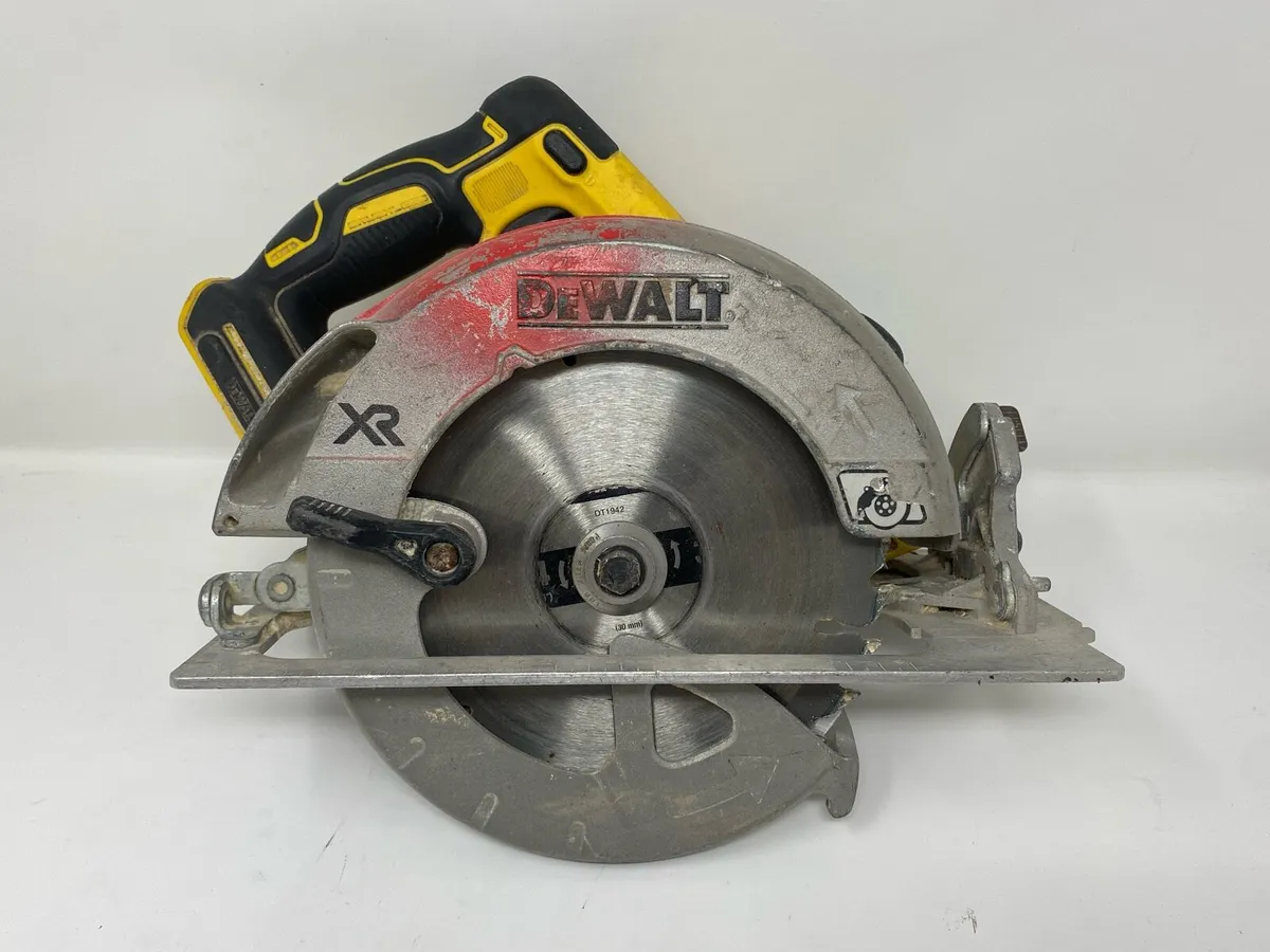 Dewalt DCS570N 18V Cordless Saw - Body only+ Blade - Image 1