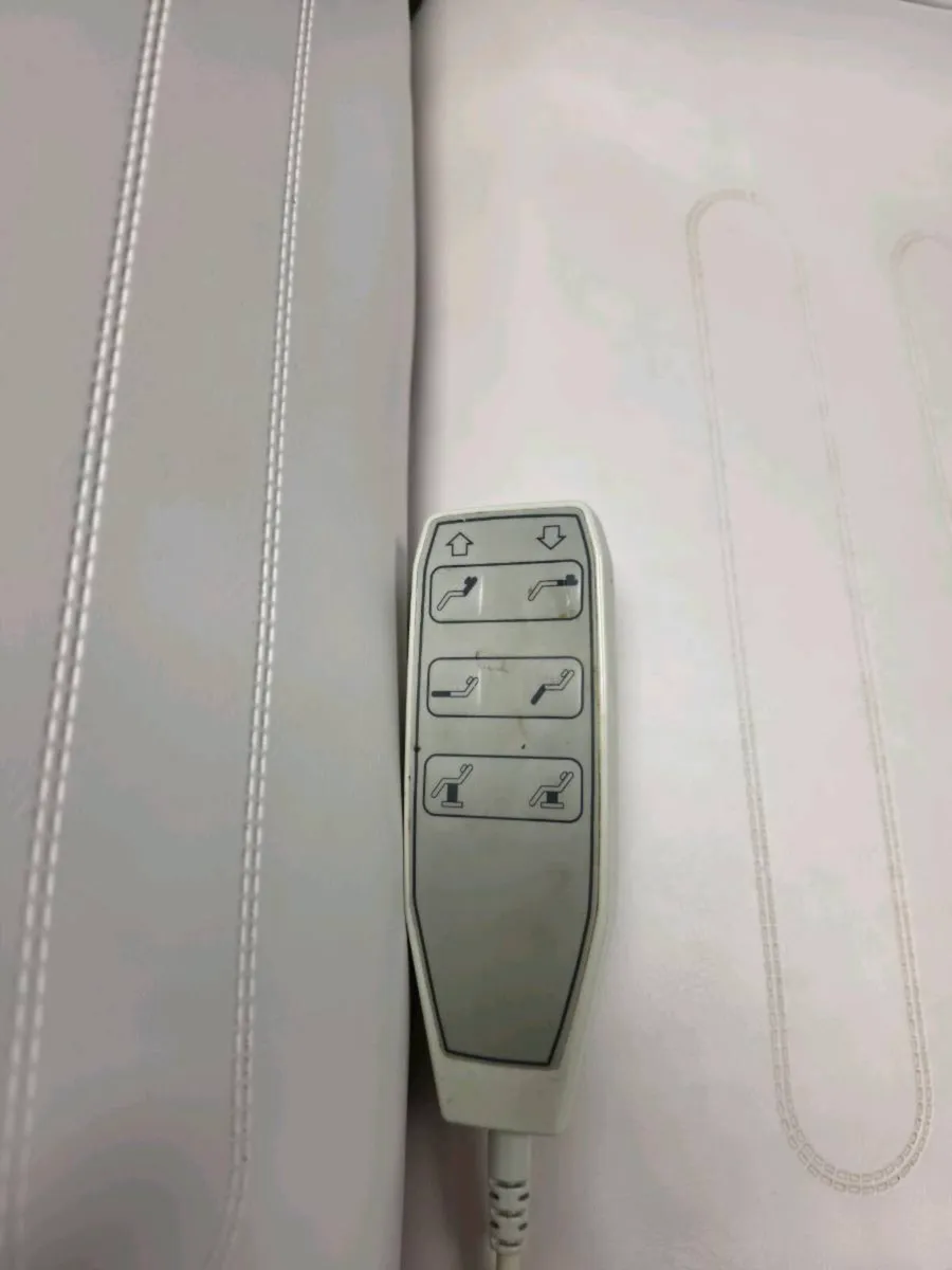 Electric Massage couch - Image 3