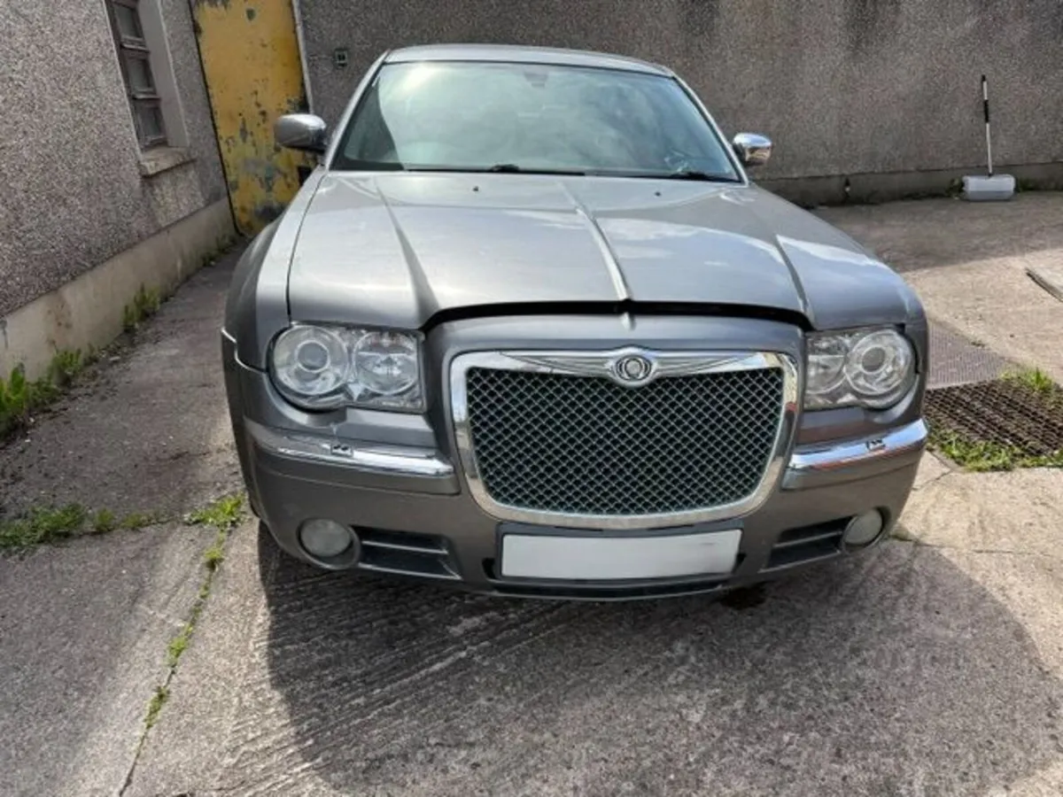 2008 CHRYSLER 300C 3.0L-D - Image 1