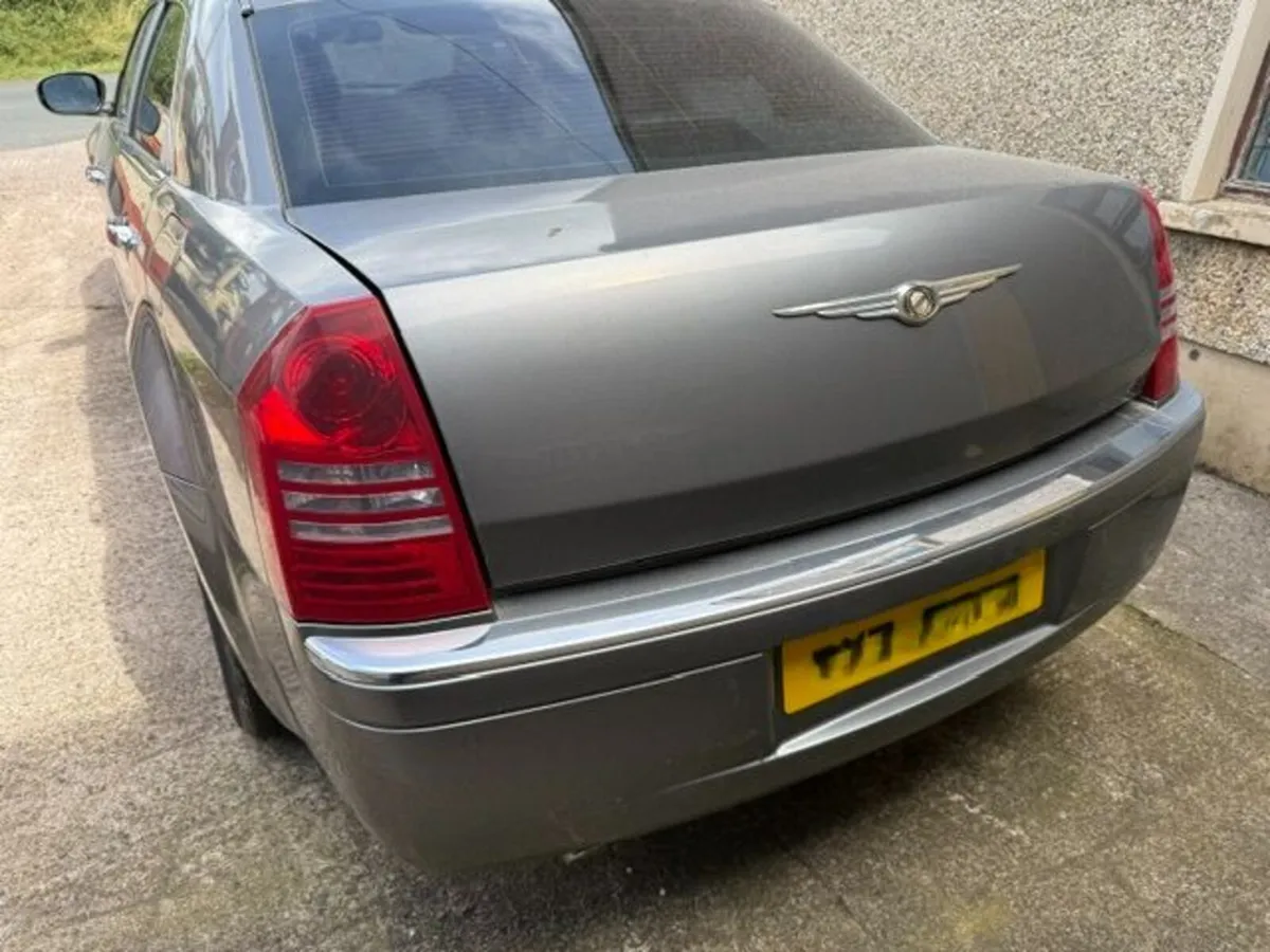 2008 CHRYSLER 300C 3.0L-D - Image 3