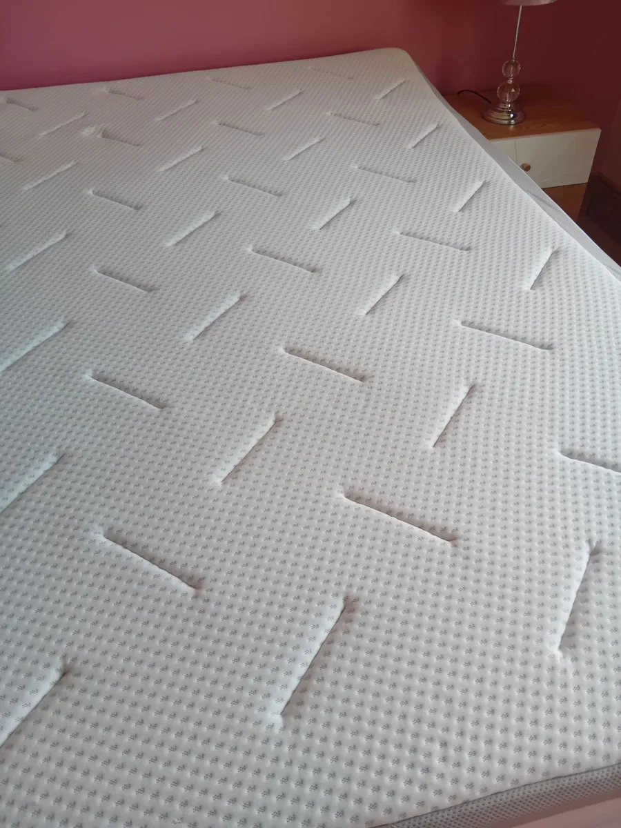 Double 10cm memory foam Matress topper - Image 2