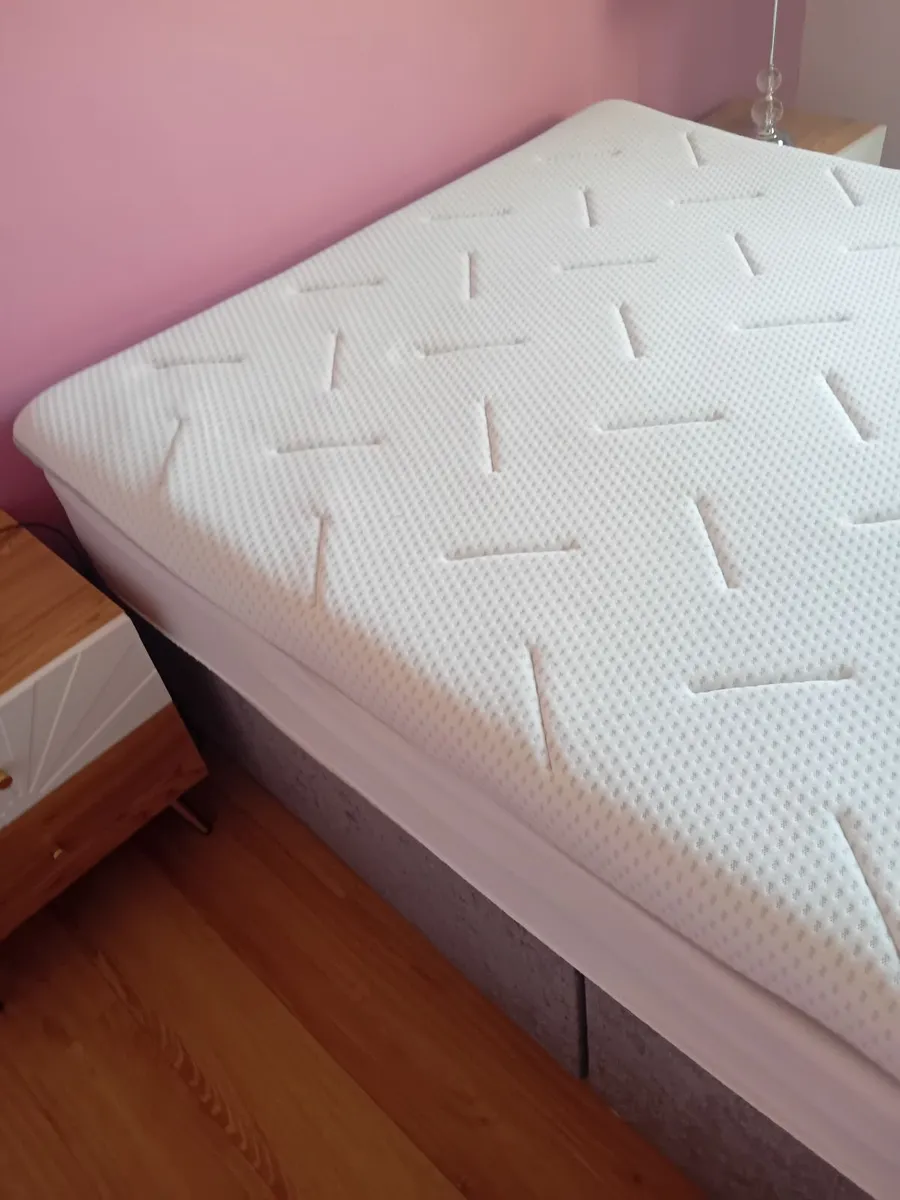 Double 10cm memory foam Matress topper - Image 3