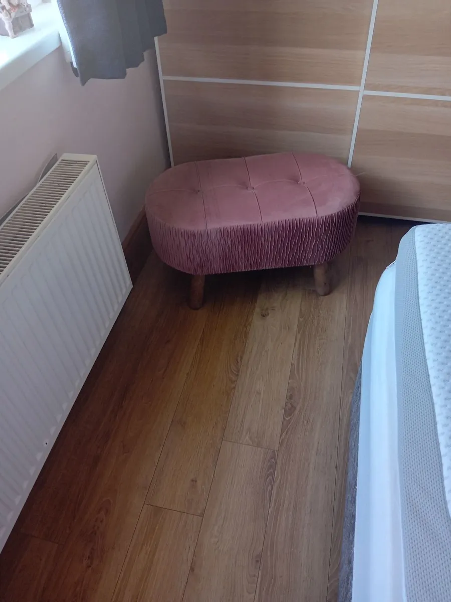 Blush pink bedroom ottoman - Image 3