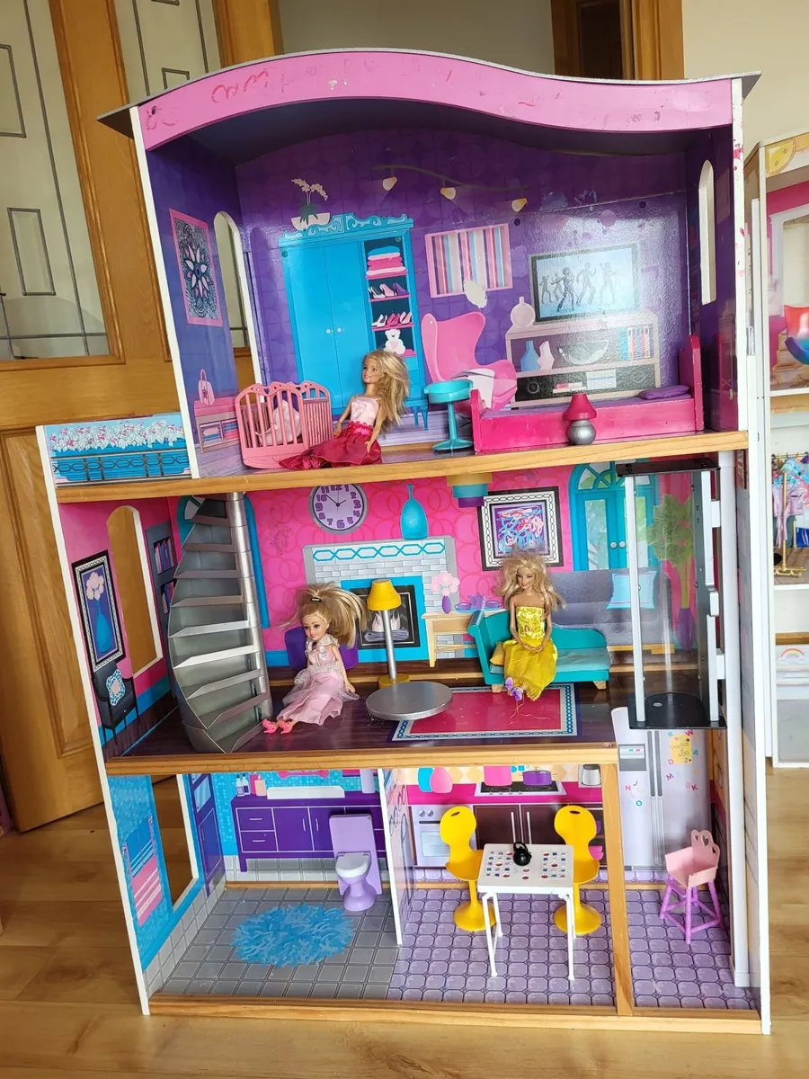 Dolls House - Image 1