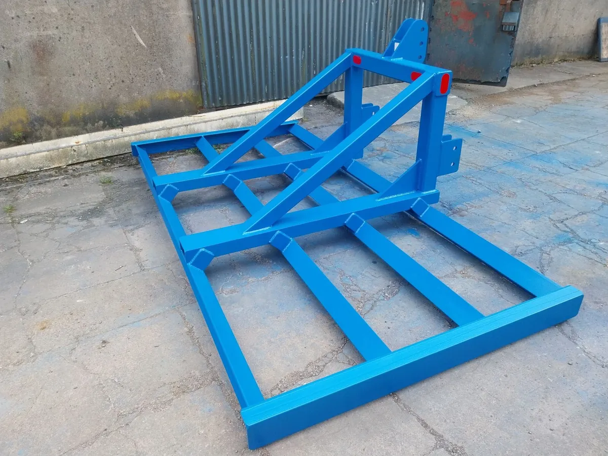 Tractor land leveller - Image 2