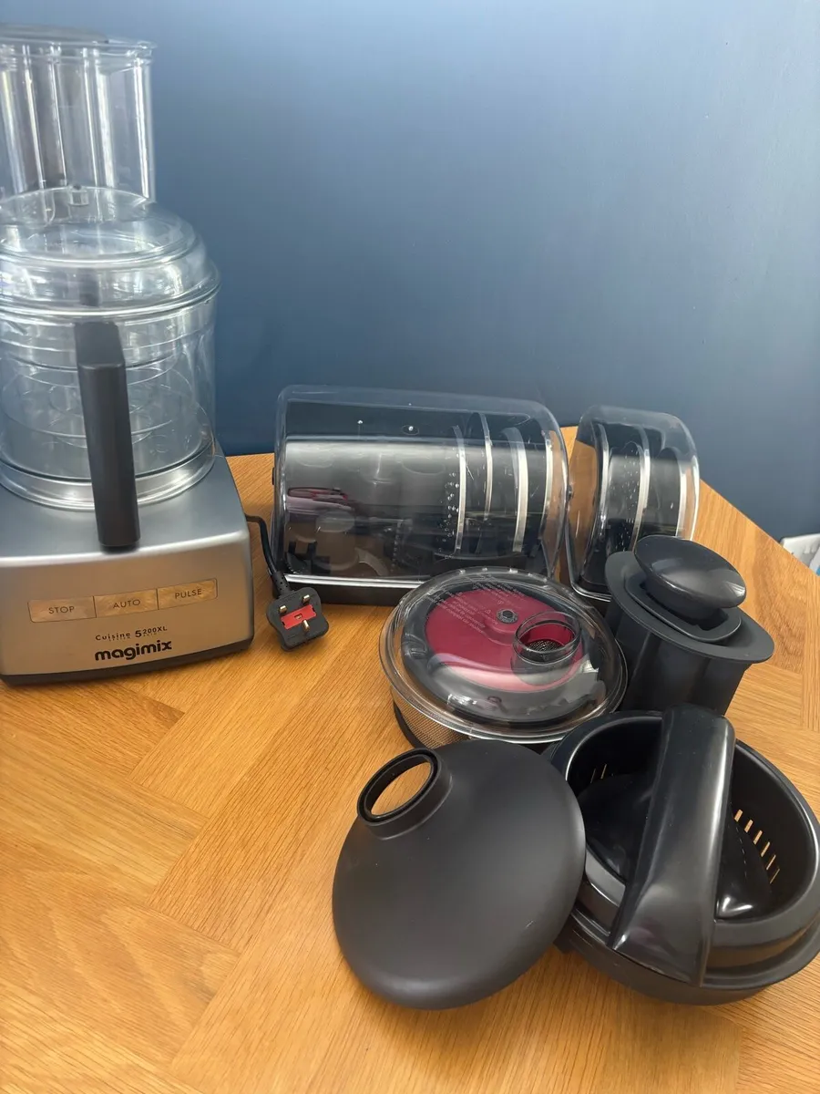 Magimix 5200xl Premium - Image 1