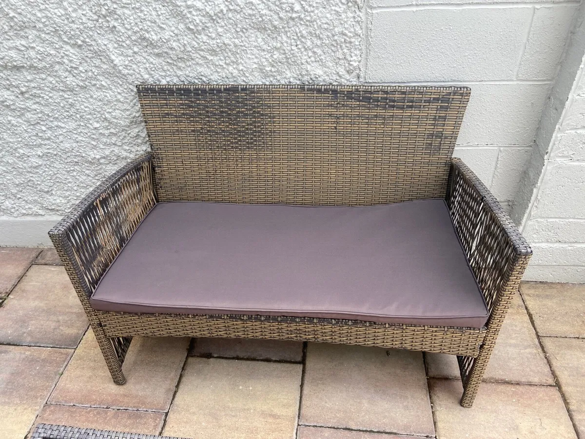 Outdoor furniture - Image 3