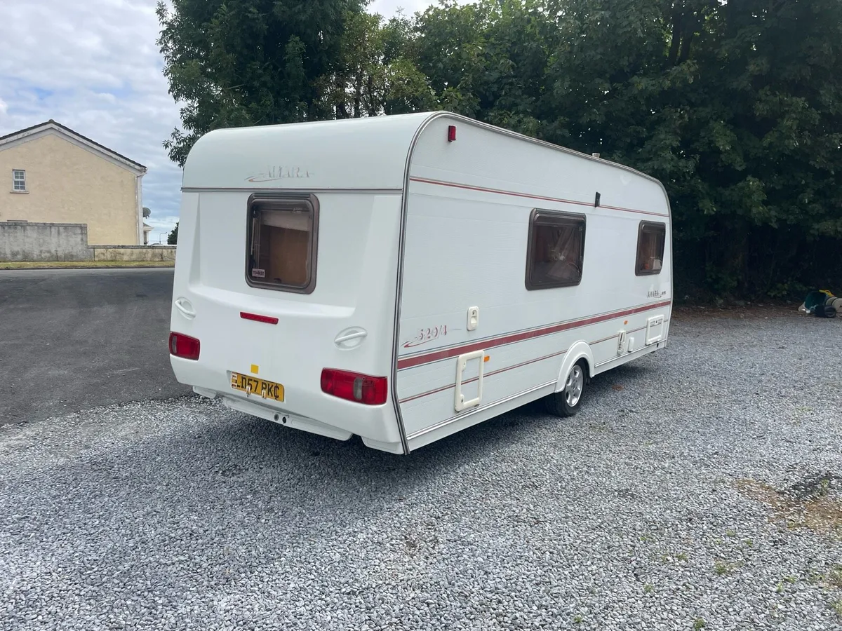 4 berth caravan - Image 3