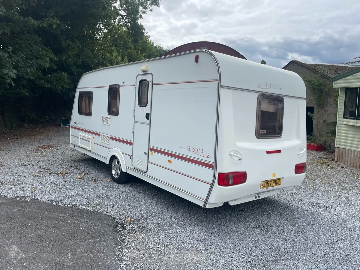 4 berth caravan - Image 4