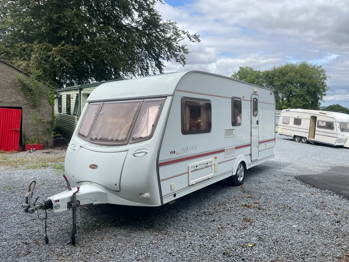 4 berth caravan - Image 1