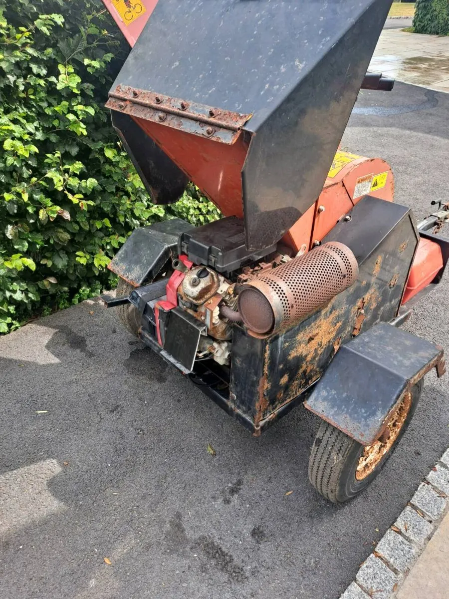 BearCat wood chipper model 75524 - Image 2