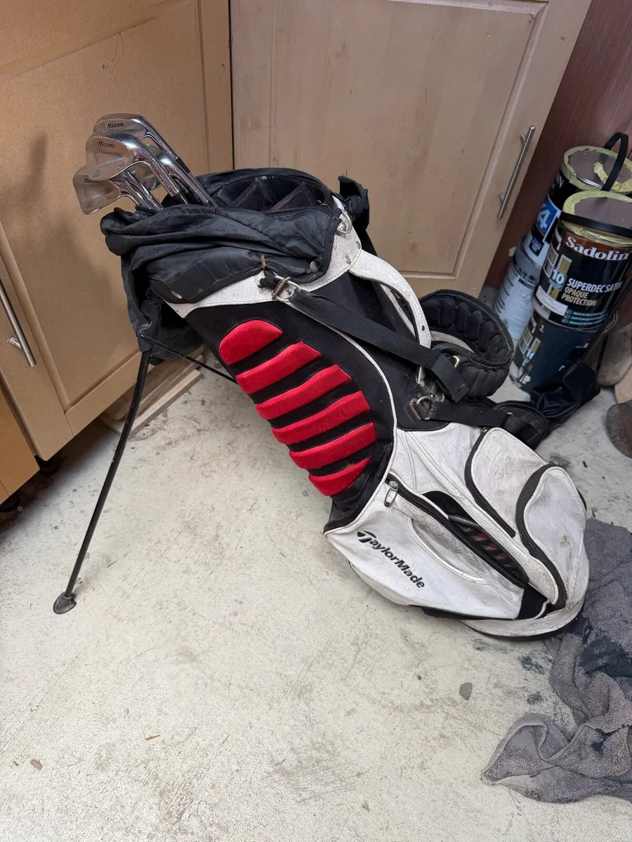 Taylormade golf bag - Image 3