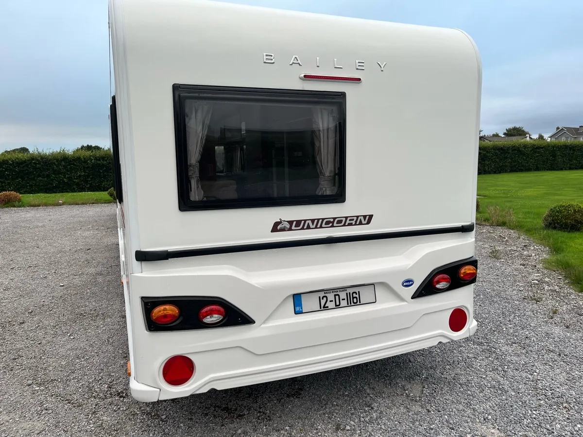 Bailey Unicorn Segovia 6 berth Caravan - Image 3