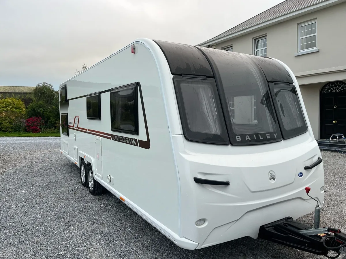 Bailey Unicorn Segovia 6 berth Caravan - Image 2