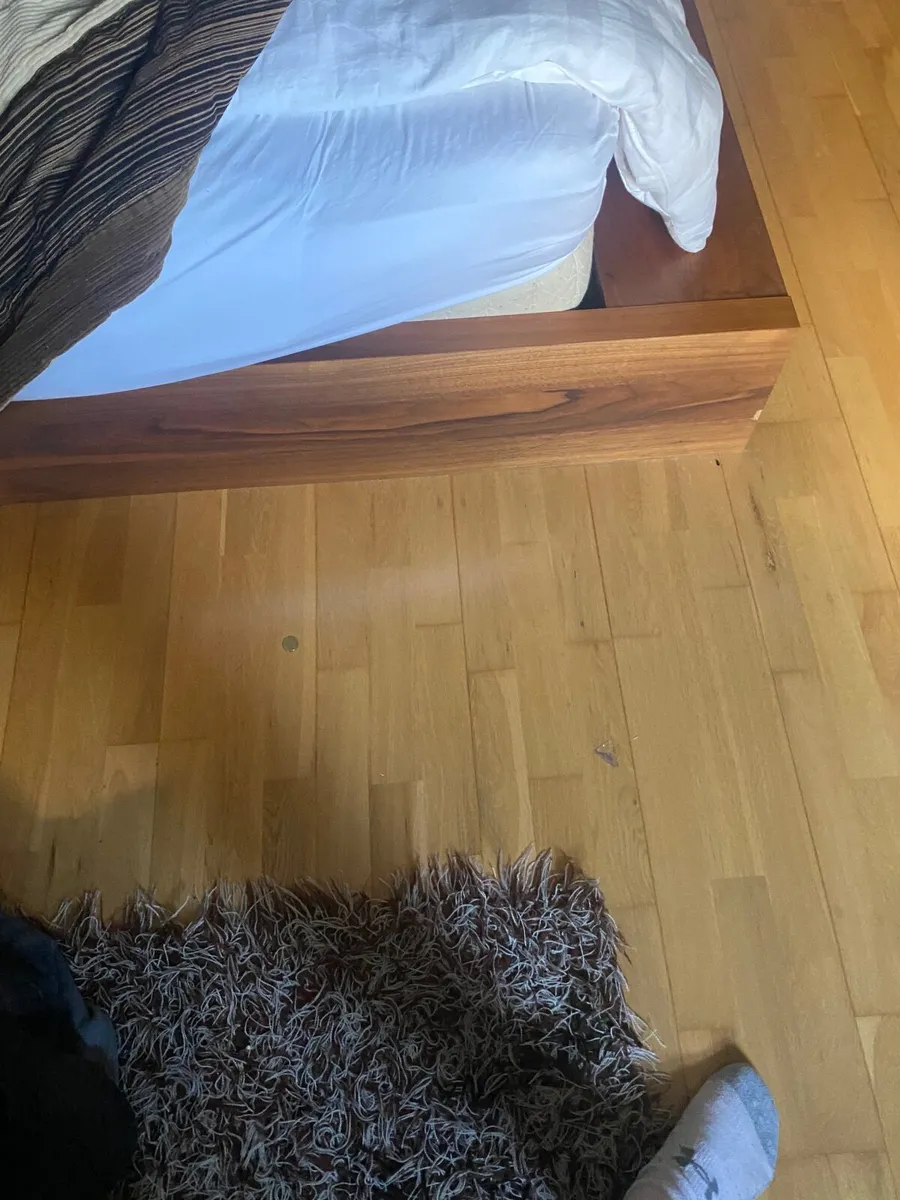 Bed - Image 2