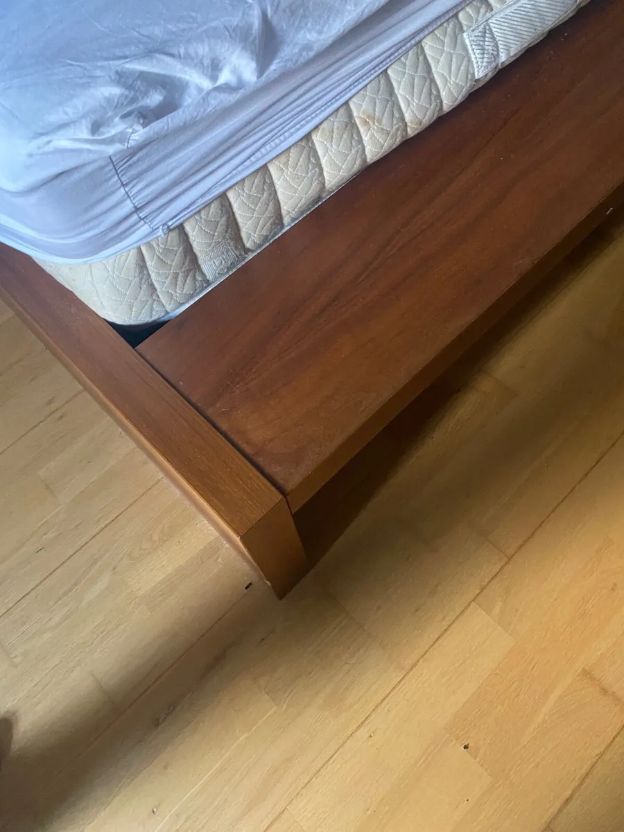 Bed - Image 3