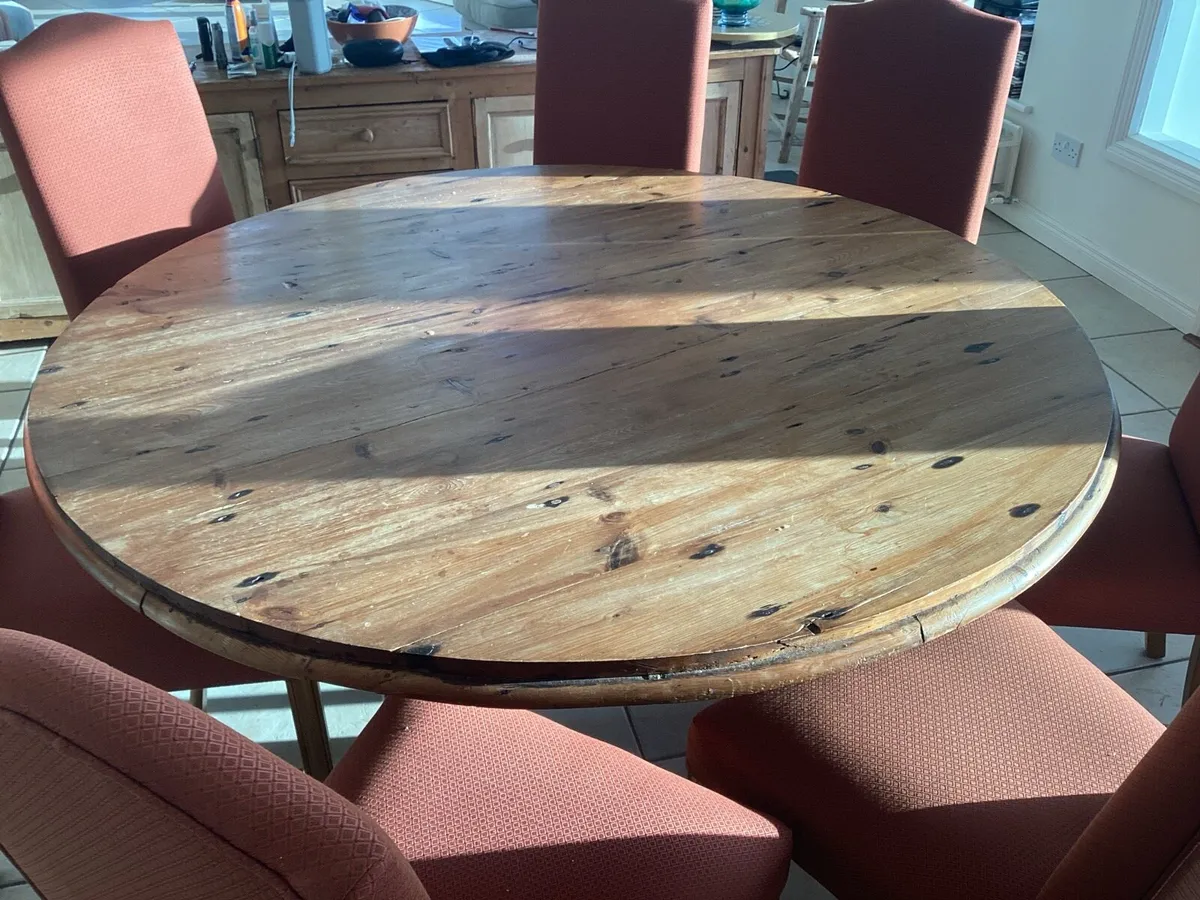 Dining Table and chairs - Image 3