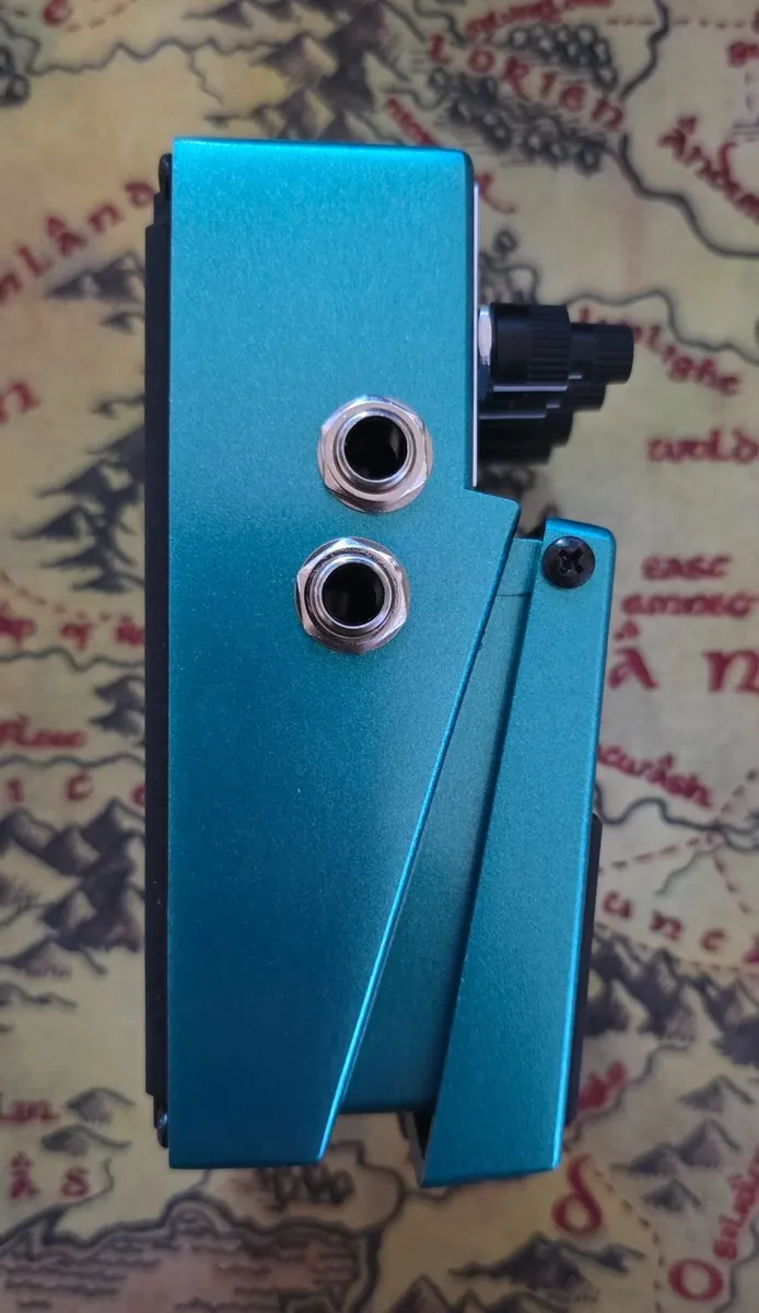 Boss SL-2 Slicer Pedal - Image 4