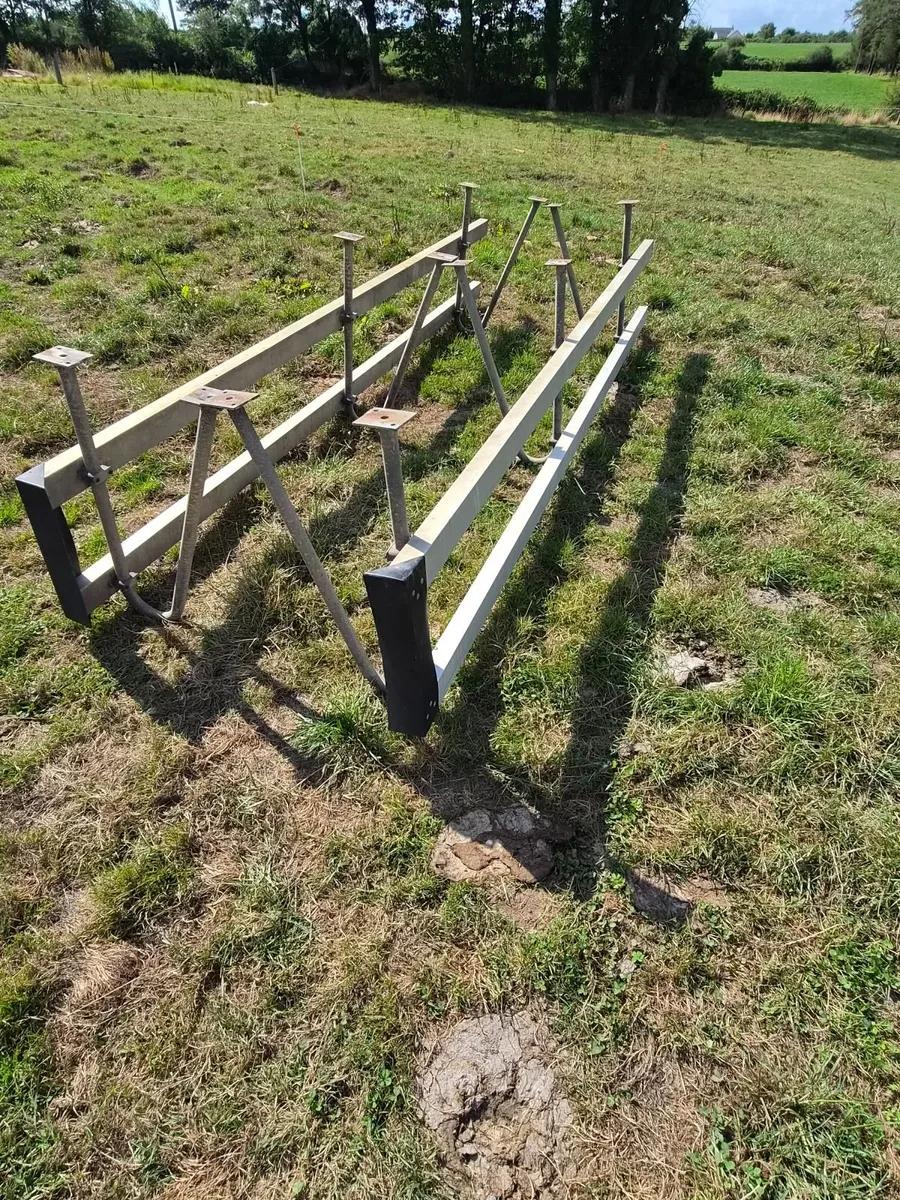 Trailer side railings - Image 1