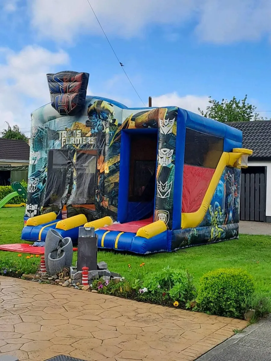 Bouncy castles for sale - Image 3
