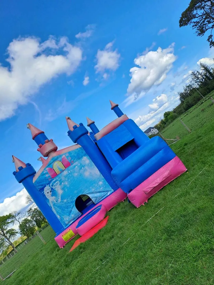 Bouncy castles for sale - Image 4