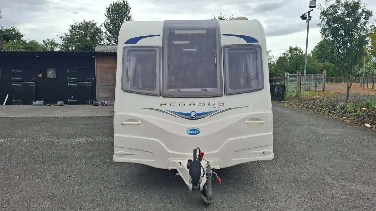 Bailey Pegasus Rimini 4 Berth With 2 Fixed Beds - Image 2