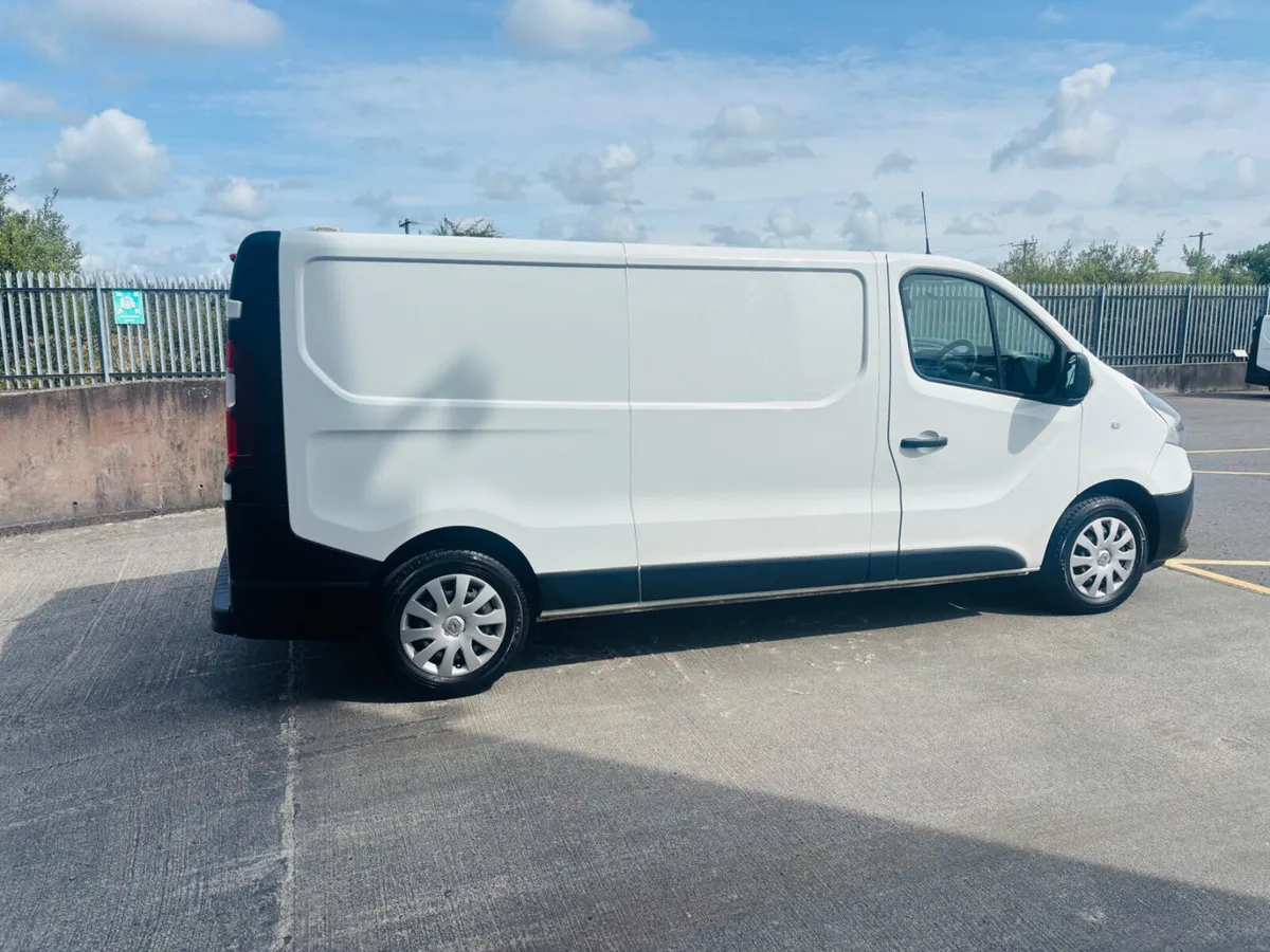 212 Renault Trafic 2.0 LWB €13,950 + VAT - Image 4