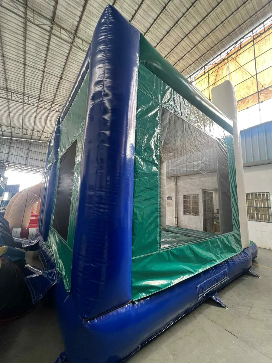 Bouncing castle - Image 4