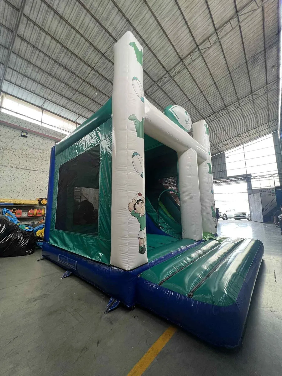 Bouncing castle - Image 2