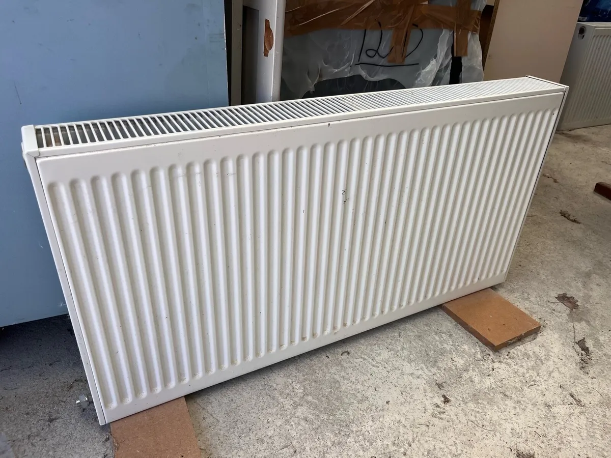3 Radiators - 1400 single + 2 x 1000mm doubles - Image 4