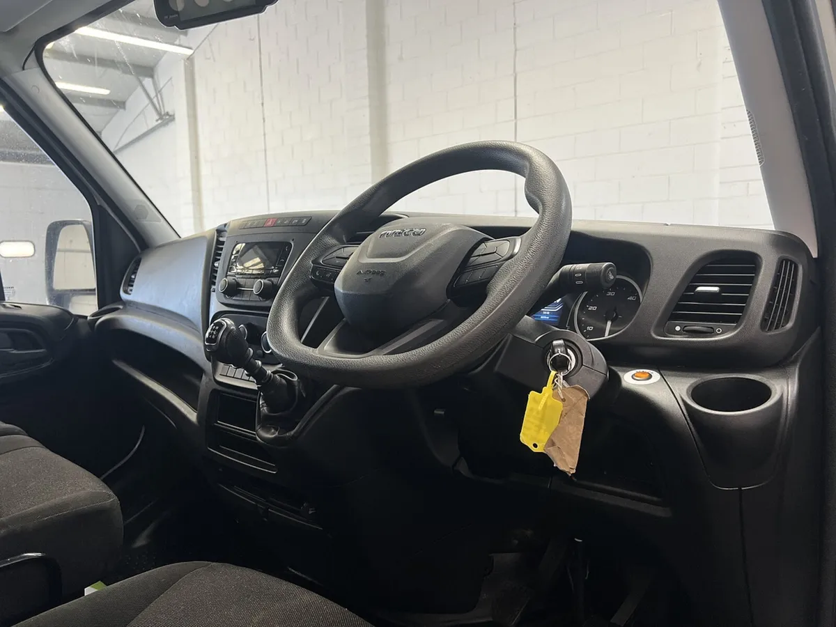 2023 Iveco Daily Dropside Van - Image 3