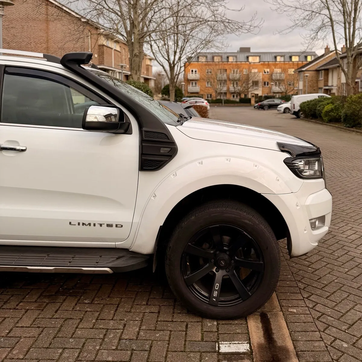 Ford Ranger Limited 2.2 - Image 3