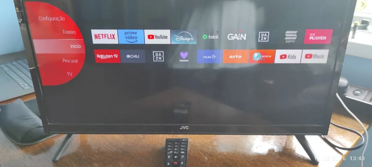 JVC LT-24C600 24" Smart TV – Excellent Condition - Image 4