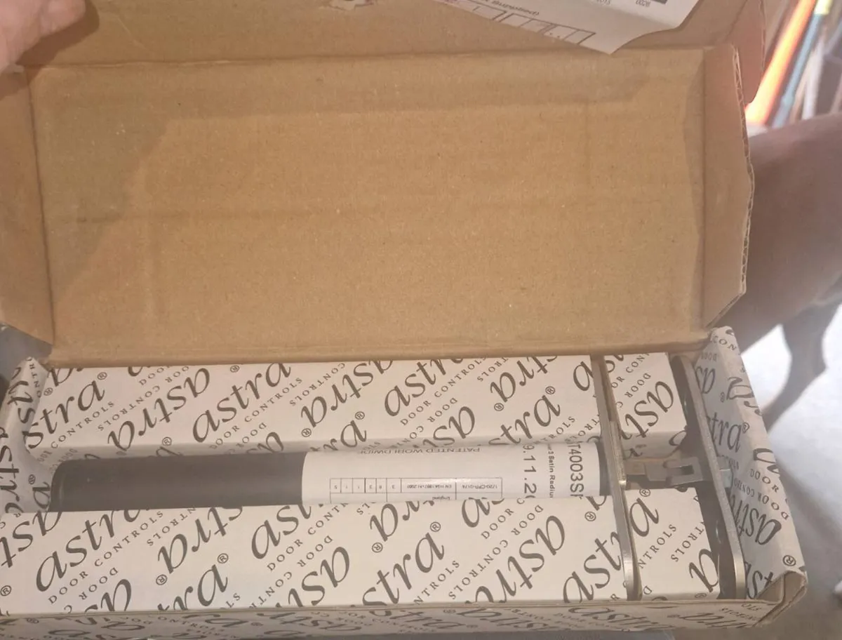 Astra 4000 Series Door closer - Image 3