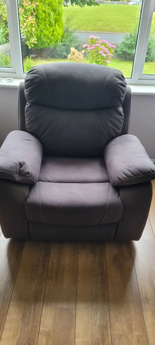 Arm chair - Image 2
