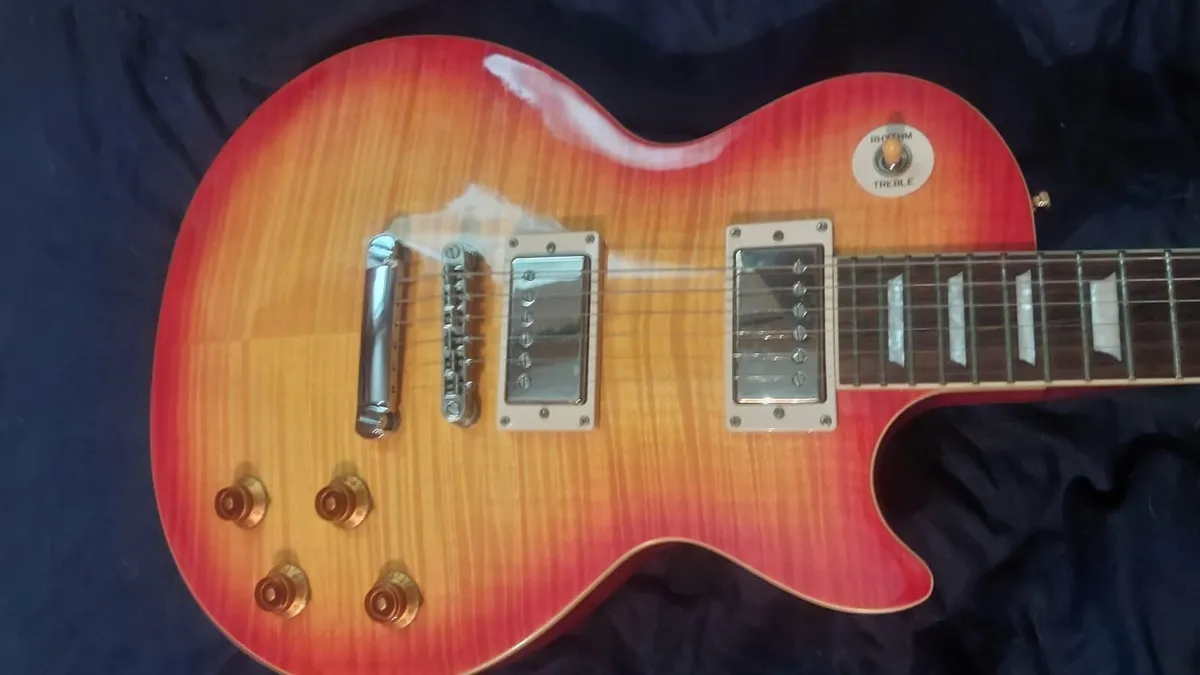 Les Paul epiphone guitar - Image 4