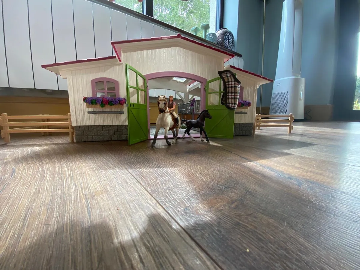 Schleich Horse Club Riding Centre - Image 2